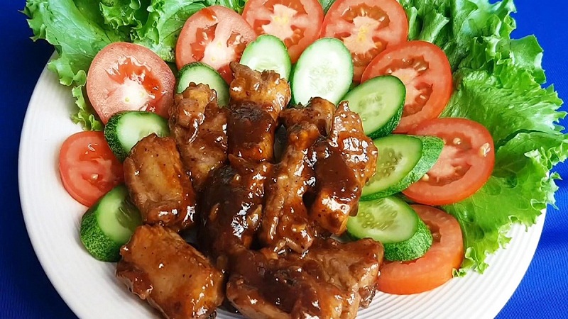 The way to make sweet and sour ribs with tamarind and sweet soot makes the whole family fall in love