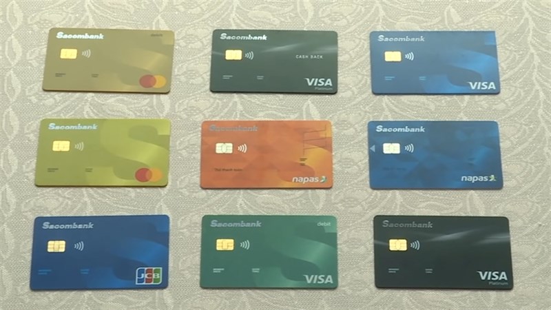 Loại thẻ ATM gắn chip sắp tới của một số ngân hàng như Sacombank sẽ không còn in thông tin thẻ và loại bỏ dải từ màu đen ở mặt sau. Nguồn: Đài truyền hình Đồng Tháp.