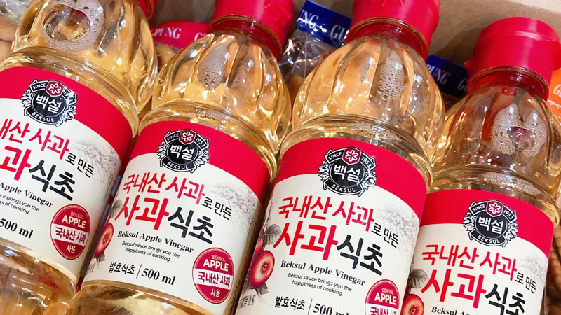 Sản phẩm được chế biến từ táo tươi Hàn Quốc tự nhiên, bổ sung rượu và chiết xuất mạch nha để làm giảm độ chua của táo.