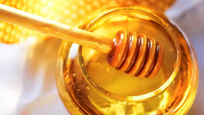 Mật ong hỗ trợ người gầy tăng cân rất tốt mà lại an toàn cho sức khỏe