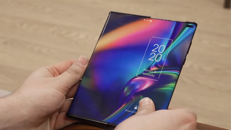Màn hình gập và cuộn TCL