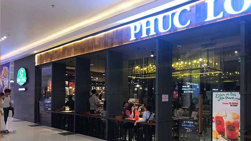 Không gian tại quán trà sữa Phúc Long Coffee & Tea