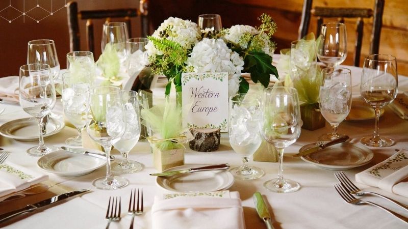 Hoa cẩm tú cầu trang trí tiệc cưới