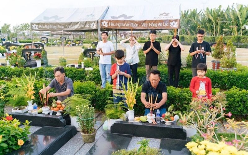 Văn khấn tảo mộ chuẩn phong tục truyền thống Việt