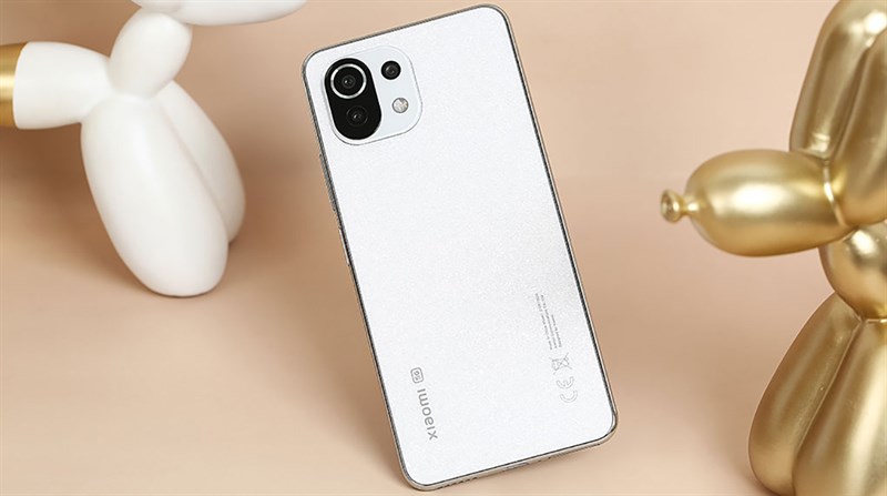 Thiết kế của Xiaomi 11 Lite 5G NE Swarovski Thiết kế của Xiaomi 11 Lite 5G NE Swarovski