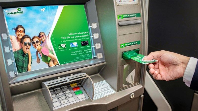 Làm thẻ ATM gắn chip cần những gì?