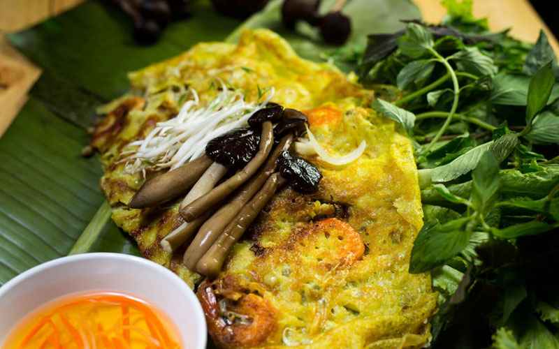 Bánh xèo nấm mối