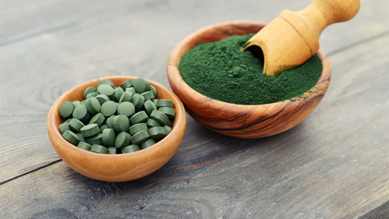 Tảo spirulina là nguồn cung cấp dinh dưỡng dồi dào vì thế mà nó đem lại khá nhiều lợi ích cho sức khỏe của bà bầu