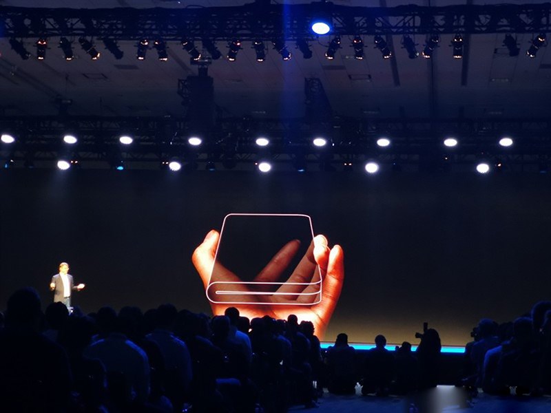 Hội thảo thường niên của Samsung giới thiệu về công nghệ màn hình gập