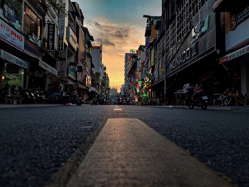 Hãy cùng nhau khám phá vẻ đẹp đầy quyến rũ của Sài Gòn - thành phố năng động, sôi động và đong đầy nét văn hóa đặc trưng.