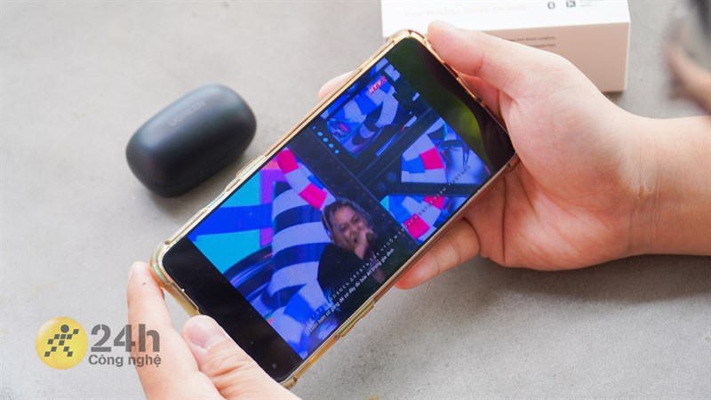 Tai nghe Ugreen Hi Tune WS100 Trên tay Ugreen Hi tune WS100 - 18