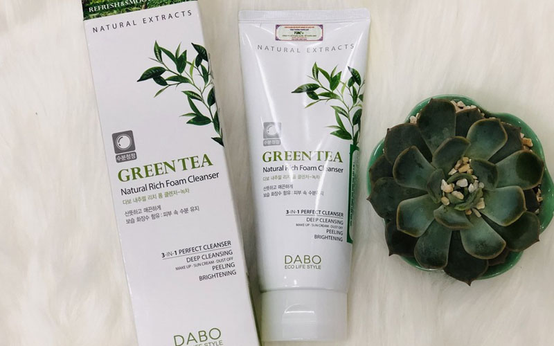 Dabo Green Tea Natural Rich Foam Cleanser