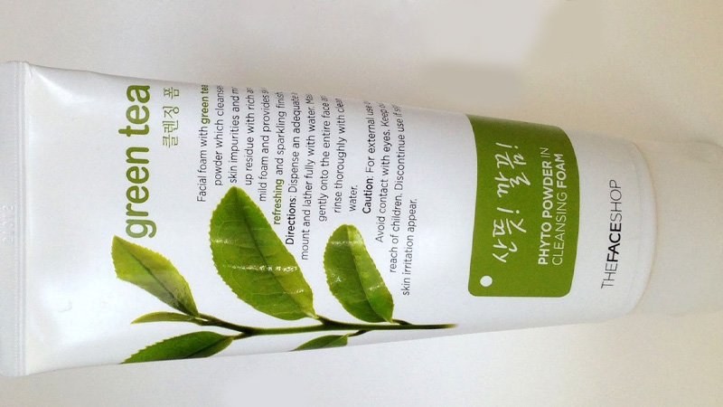 Sữa rửa mặt Green tea của The Face Shop