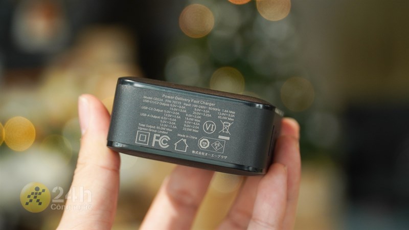 Các thông tin của củ sạc Ugreen