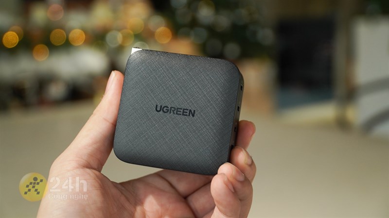 Thiết kế bên ngoài của củ sạc Ugreen GaN 65 W