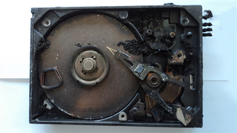 Tại sao laptop lại phát ra tiếng kêu? Tại sao laptop lại phát ra tiếng kêu?