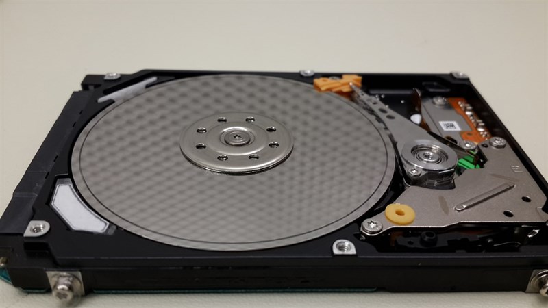 Tại sao laptop lại phát ra tiếng kêu? Tại sao laptop lại phát ra tiếng kêu?