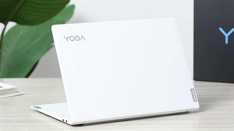 Laptop Lenovo Yoga Slim 7 Carbon