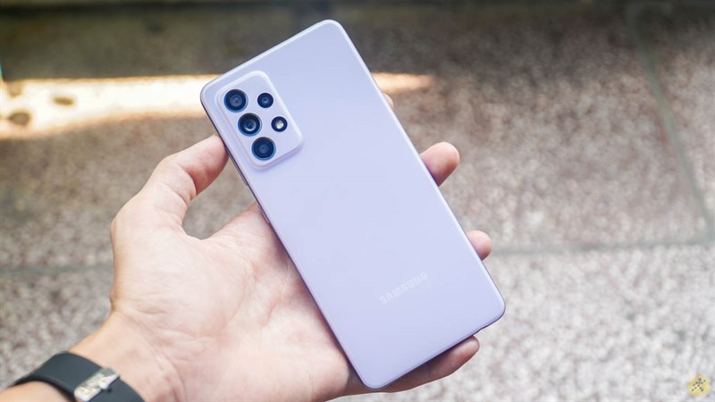 Samsung Galaxy A52 mat sau Samsung Galaxy A52 mat sau