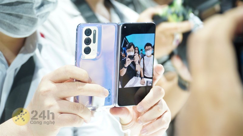OPPO Find N ra mắt tại Việt Nam: Bản lề có độ bền hơn 200.000 lần gập, 5 camera với cảm biến chính Sony 50MP, giá...