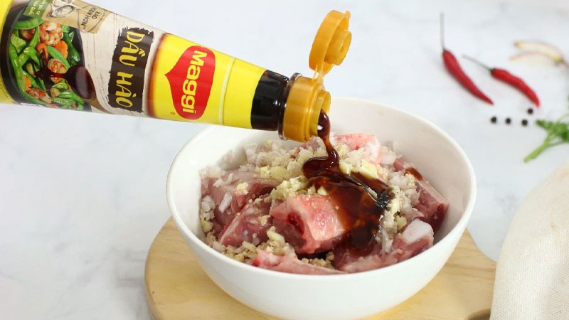 Dầu hào Maggi phù hợp để tẩm ướp, xào, kho