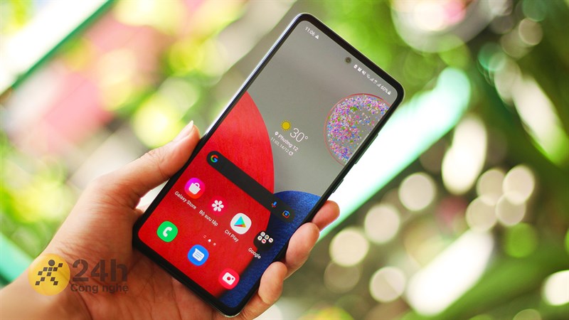 Samsung Galaxy A52s được trang bị màn hình kích thước 6.5 inch Samsung Galaxy A52s được trang bị màn hình kích thước 6.5 inch