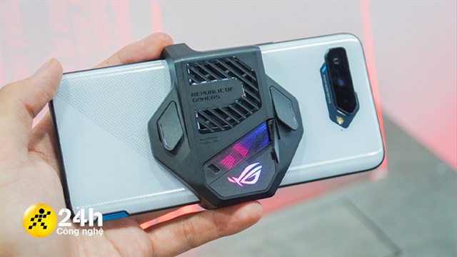 Trên tay ASUS ROG Phone 5S: Giá từ 20.99 triệu, chip Snapdragon 888+