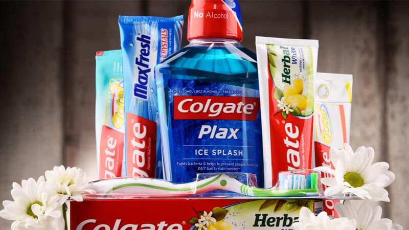 Chăm sóc răng miệng cho bé với kem đánh răng Colgate