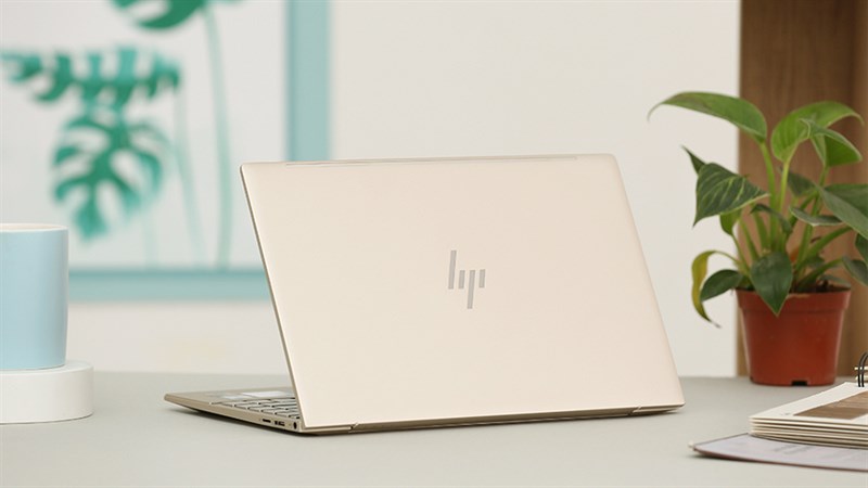 Laptop HP Envy 13 ba1030TU i7