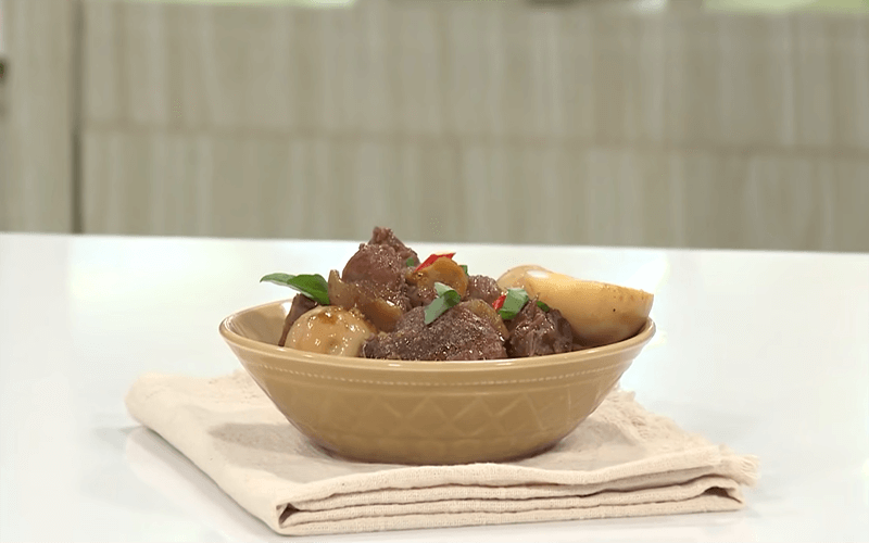 How to make braised duck with soy sauce in standard Northern flavor attracts diners