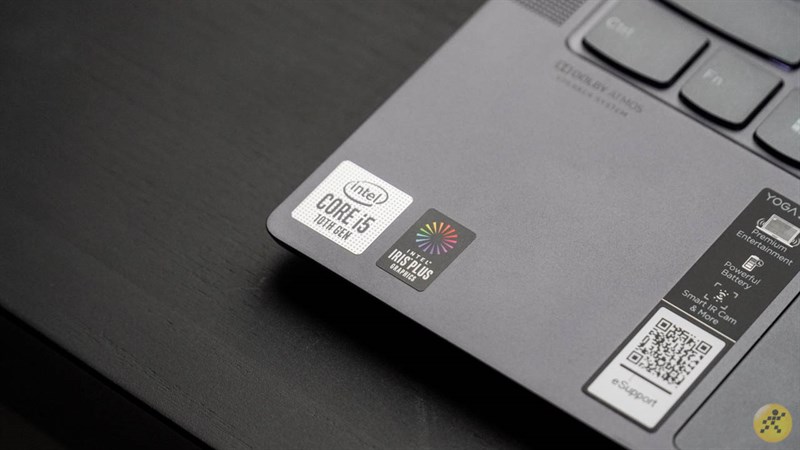 Lenovo Yoga Slim 7 được trang bị con chip Core i5 thế hệ mới, đạt chuẩn Intel EVO