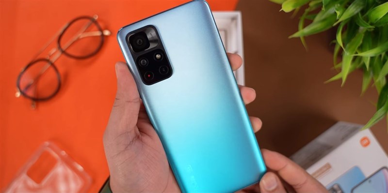 Vẻ ngoài được chăm chút của Xiaomi Redmi Note 11T 5G Vẻ ngoài được chăm chút của Xiaomi Redmi Note 11T 5G