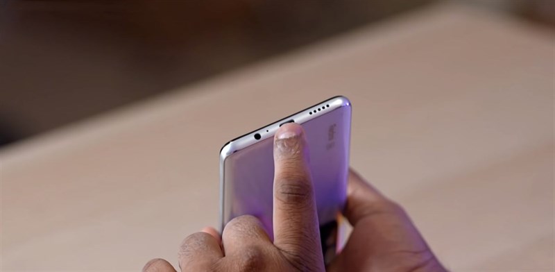 Cạnh bên dưới của Xiaomi Redmi Note 11T 5G Cạnh bên dưới của Xiaomi Redmi Note 11T 5G