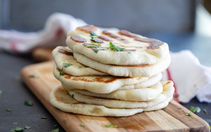 Instructions on how to make crispy Indian bread without oven