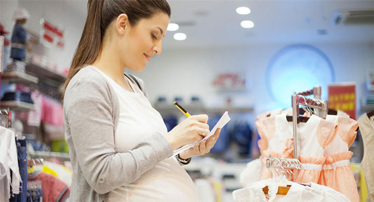 Khi nào nên mua đồ cho trẻ sơ sinh?
