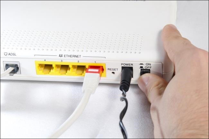 Hướng dẫn cách giảm nhiệt độ router đơn giản nhất tại nhà > Tắt và khởi động lại router