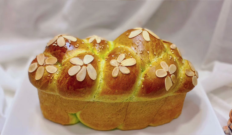 Cách làm bánh mì hoa cúc lá dứa cực thơm và ngon tại nhà