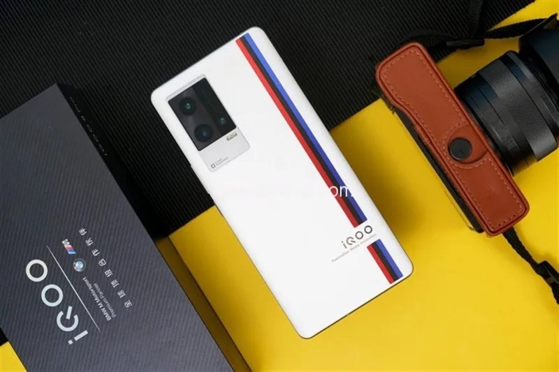 Thông tin chi tiết về màn hình của iQOO 9 series bị rò rỉ