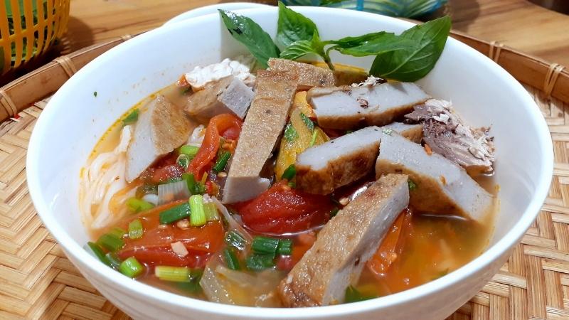 How to make Nha Trang fish vermicelli with bold coastal flavor