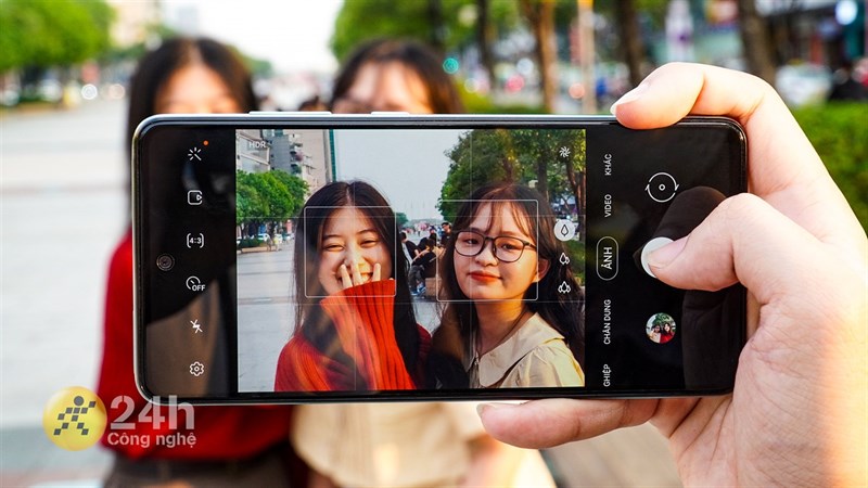 Galaxy A52s 5G chụp ảnh lung linh