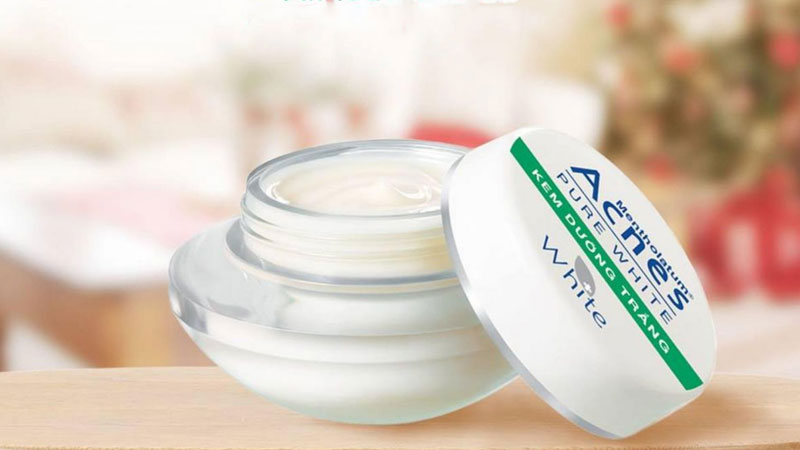 Kem dưỡng trắng da Acnes Pure White Cream