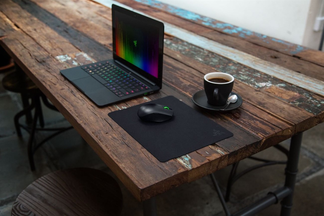 Miếng lót chuột Razer Goliathus Mobile Stealth