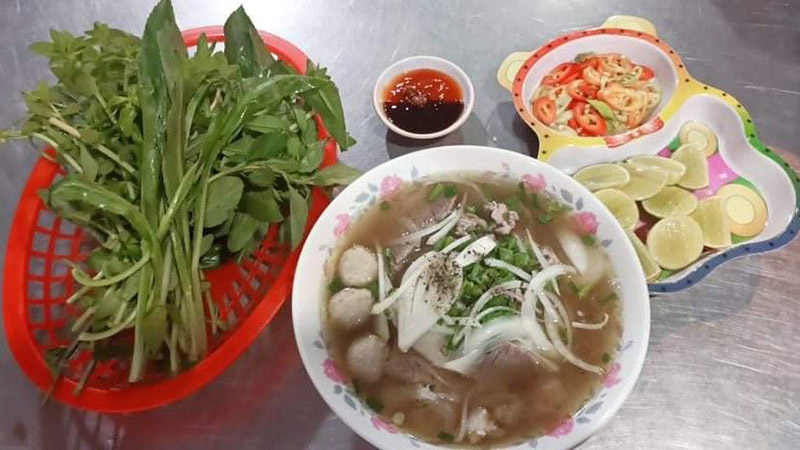 Phần phở đầy đủ