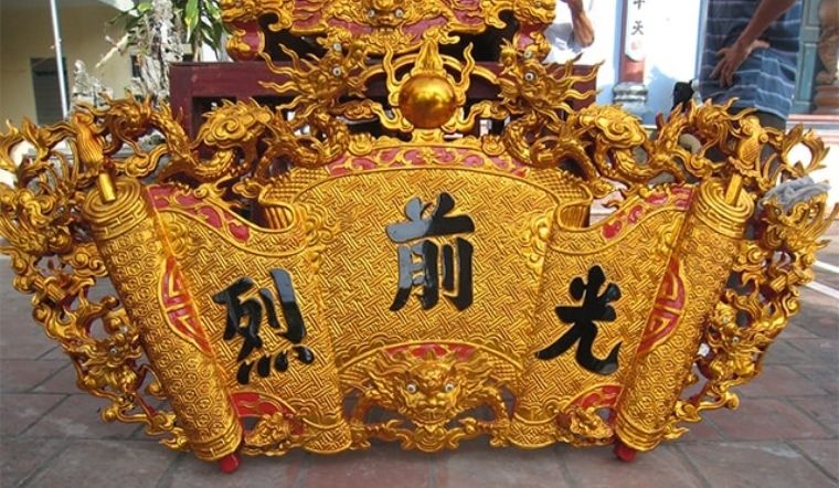 Ý nghĩa của cuốn thư và hoành phi câu đối trong văn hóa thờ cúng