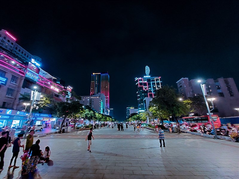 Rực rỡ đêm giáng sinh cuối năm cùng Galaxy A52s 5G