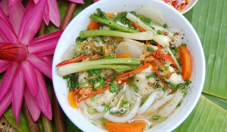 Bánh canh cá lóc Quảng Trị đậm vị, đặc sản miền Trung