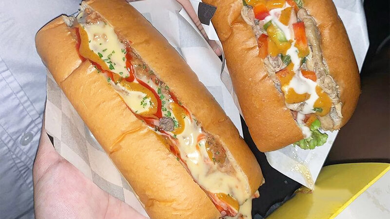 Một loại hotdog phô mai tại LitDog