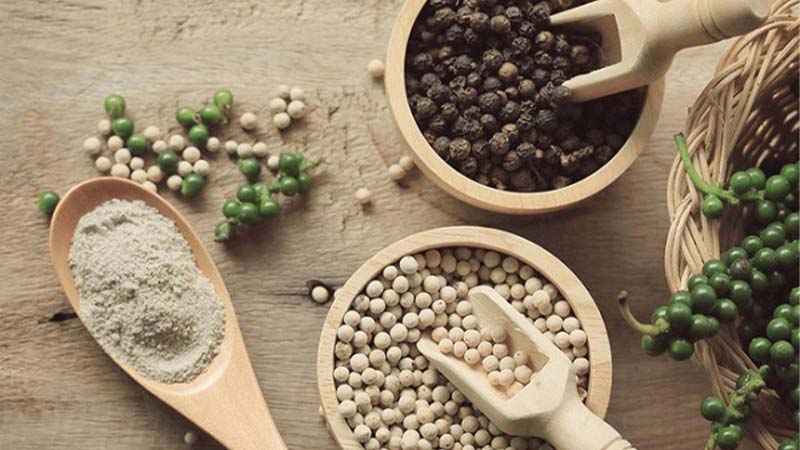 Giá tiêu thế giới