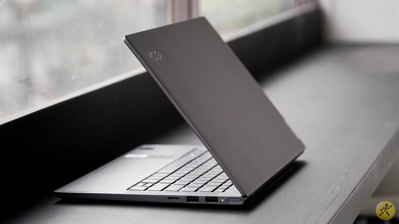 Laptop Lenovo Yoga i7