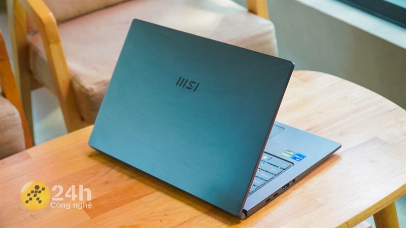 Laptop MSI i7